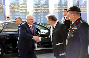 Millî Savunma Bakanı Bakan Yaşar Güler, Bugün Düzenlenecek Oturumlara Katılmak Üzere NATO Karargâhına Geldi