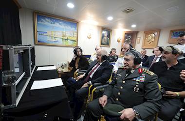 Millî Savunma Bakanı Yaşar Güler, TCG İstanbul'da Çekimleri Devam Eden “Operasyon Alesta” Dizisinin Setini Ziyaret Etti