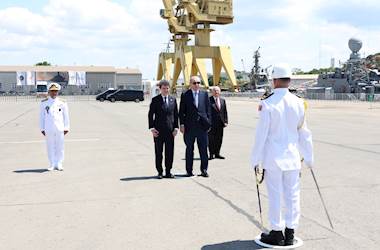 Açık Deniz Karakol Gemisi Cam Roman'ın Romanya Deniz Kuvvetleri Komutanlığına Teslimi ve Türk Deniz Kuvvetleri Komutanlığı Platformlarının Hizmete Giriş ve Bayrak Çekimi Töreni