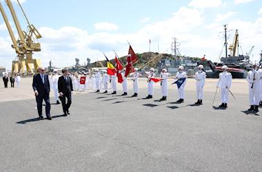 Açık Deniz Karakol Gemisi Cam Roman'ın Romanya Deniz Kuvvetleri Komutanlığına Teslimi ve Türk Deniz Kuvvetleri Komutanlığı Platformlarının Hizmete Giriş ve Bayrak Çekimi Töreni