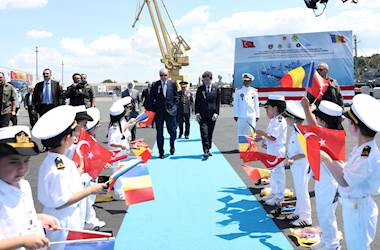 Açık Deniz Karakol Gemisi Cam Roman'ın Romanya Deniz Kuvvetleri Komutanlığına Teslimi ve Türk Deniz Kuvvetleri Komutanlığı Platformlarının Hizmete Giriş ve Bayrak Çekimi Töreni