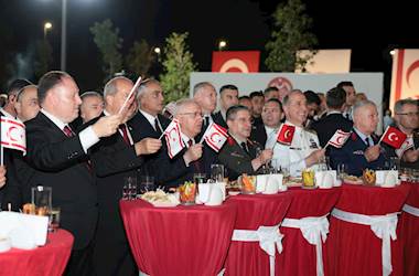 Millî Savunma Bakanı Yaşar Güler, 20 Temmuz Barış ve Özgürlük Bayramı'nın 52'nci Yıl Dönümü Dolayısıyla Kuzey Kıbrıs Türk Cumhuriyeti’nde Düzenlenen Resepsiyona Katıldı