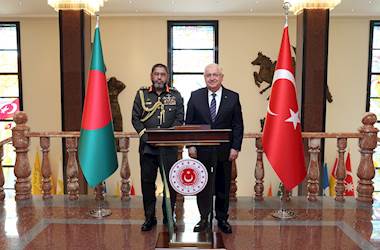 Minister of National Defence Yaşar Güler Received the Commander of the Bangladesh Army, General Waker-Uz-Zaman