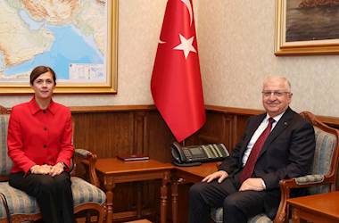 Millî Savunma Bakanı Yaşar Güler, Mozambik Büyükelçimiz Ayça Oşafoğlu İnam’ı Kabul Etti