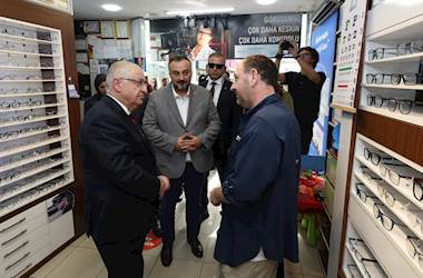 Millî Savunma Bakanı Yaşar Güler, İstanbul Maltepe’deki Esnafı Ziyaret Etti