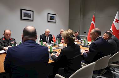 Millî Savunma Bakanı Yaşar Güler, Gürcistan Başbakan Yardımcısı ve Savunma Bakanı Irakli Chikovani ile İkili Görüşme Gerçekleştirdi