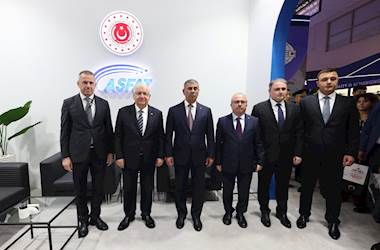 Millî Savunma Bakanı Yaşar Güler, Azerbaycan Uluslararası Savunma Fuarı'nı (ADEX) Ziyaret Etti