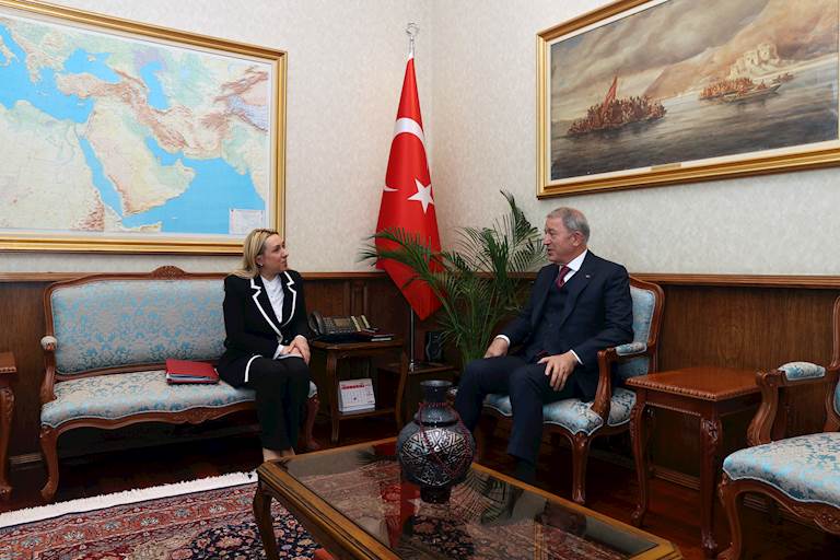 Millî Savunma Bakanı Hulusi Akar, Togo Büyükelçimiz Olarak Atanan Muteber Kılıç’ı Kabul Etti