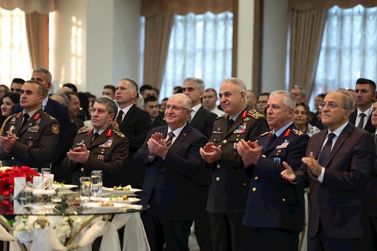 Millî Savunma Bakanı Yaşar Güler ve TSK Komuta Kademesi, Azerbaycan Silahlı Kuvvetler Günü Resepsiyonu’na Katıldı 