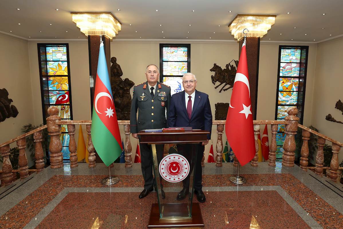 Millî Savunma Bakanı Yaşar Güler, Azerbaycan Genelkurmay Başkanı General Polkovnik Kerim Veliyev’i Kabul Etti