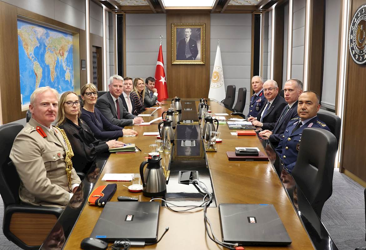 Millî Savunma Bakanı Yaşar Güler, BAE Systems Genel Müdürü Charles Woodburn’u ve İngiltere Büyükelçisi Jill Morris’i Kabul Etti