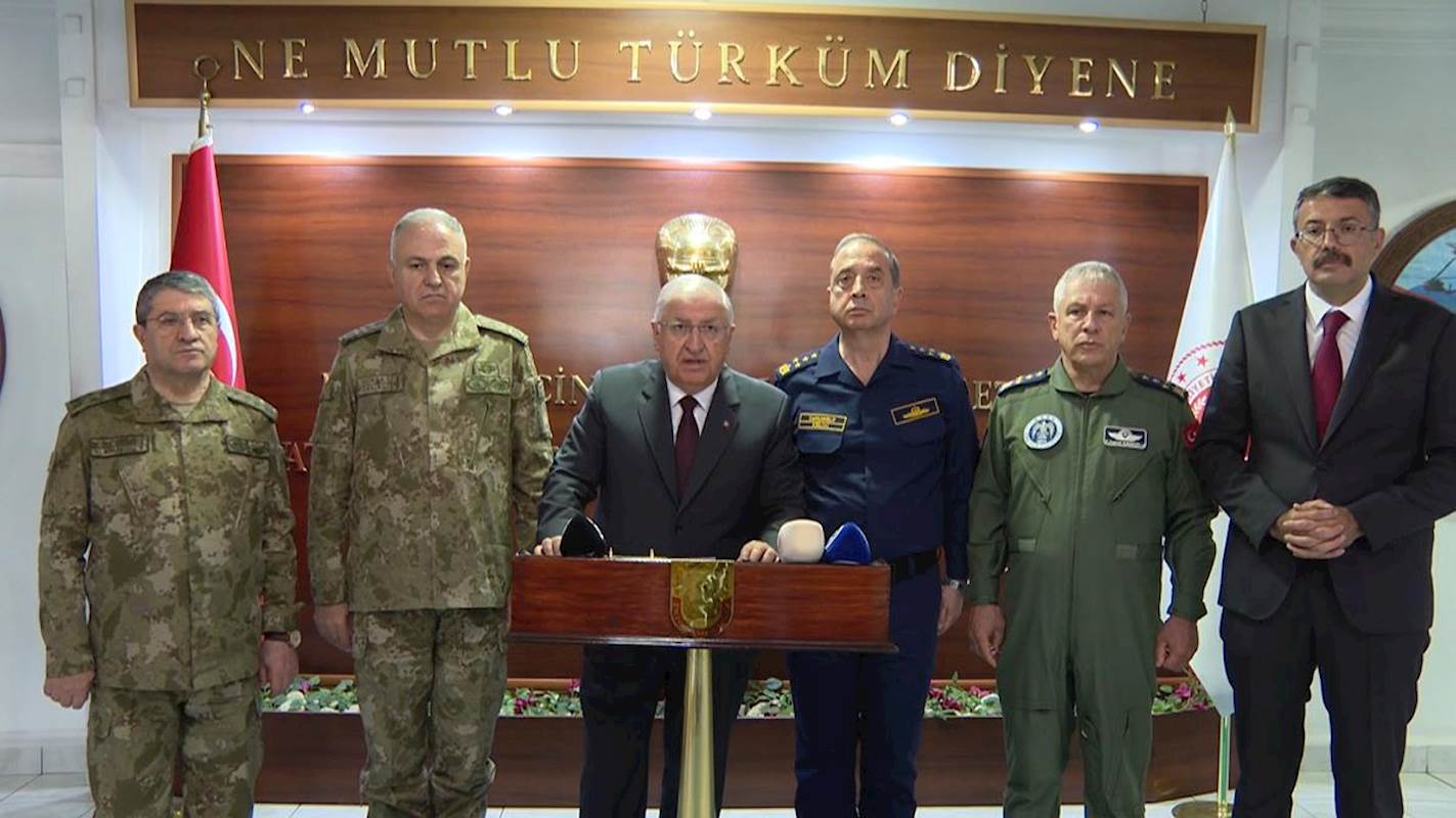 Millî Savunma Bakanı Yaşar Güler, 12 Kahraman Silah Arkadaşımızın Şehit Düştüğü Metan Gazı Zehirlenmesiyle İlgili Açıklamalarda Bulundu