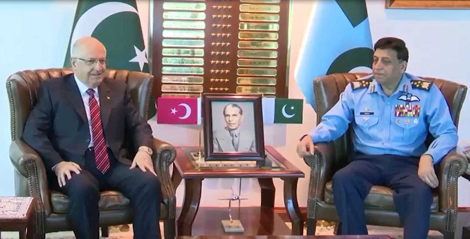 Millî Savunma Bakanı Yaşar Güler, Pakistan Hava Kuvvetleri Komutanı Hava Mareşal Zaheer Ahmed Baber Sidhu ile Bir Araya Geldi