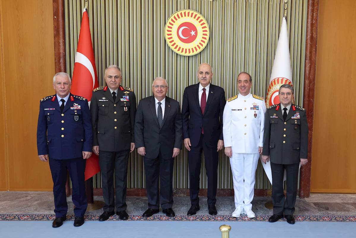 Millî Savunma Bakanı Yaşar Güler, Türkiye Büyük Millet Meclisi Başkanı Numan Kurtulmuş’a Ziyaret Gerçekleştirdi