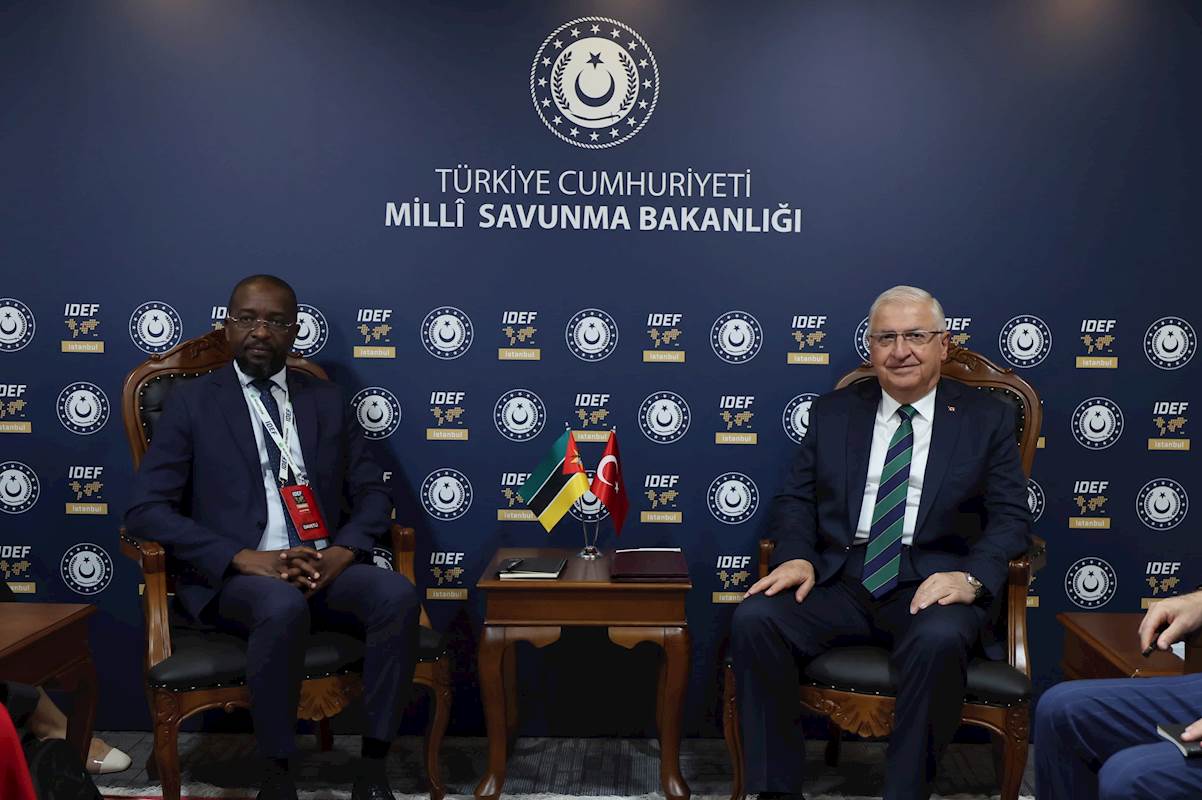 Millî Savunma Bakanı Yaşar Güler,  Mozambik ve Kongo Savunma Bakanları ile Görüştü