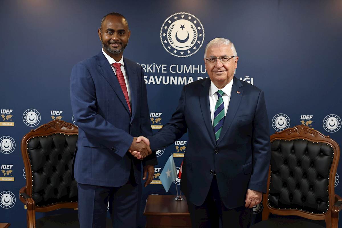 Millî Savunma Bakanı Yaşar Güler, Somali ve Madagaskar Bakanları ile Görüştü