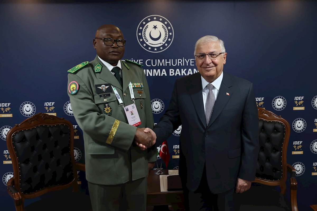 Millî Savunma Bakanı Yaşar Güler, Nijer Savunma Bakan Yardımcısını ve Suudi Arabistan Askerî Sanayii Genel Kurumu Başkanı, Savunma Bakan Yardımcısını Kabul Etti