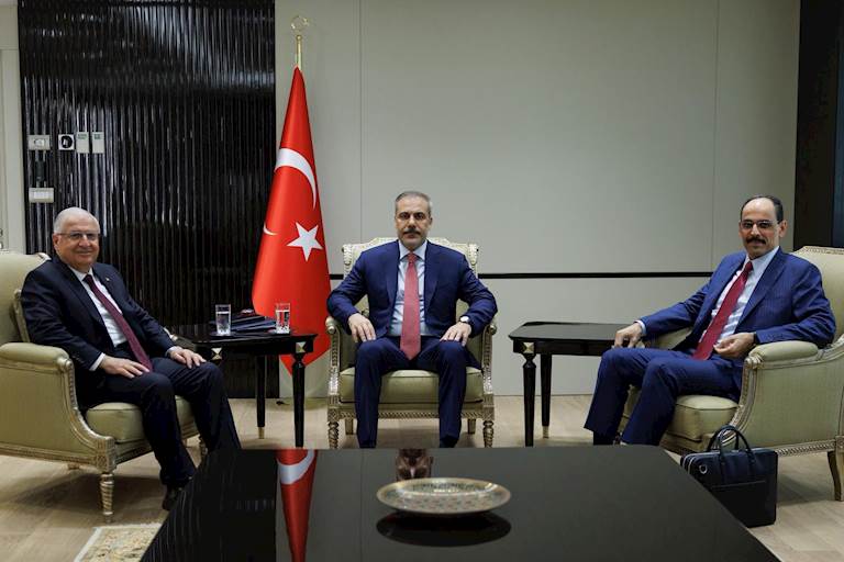 Millî Savunma Bakanı Yaşar Güler, Dışişleri Bakanı Hakan Fidan ve Millî İstihbarat Teşkilatı Başkanı İbrahim Kalın, Dışişleri Bakanlığında Bir Araya Geldi
