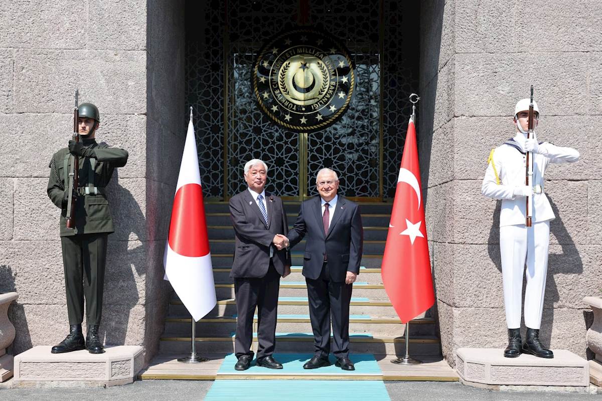 Millî Savunma Bakanı Yaşar Güler, Japonya Savunma Bakanı Gen Nakatani’yi Askerî Törenle Karşıladı