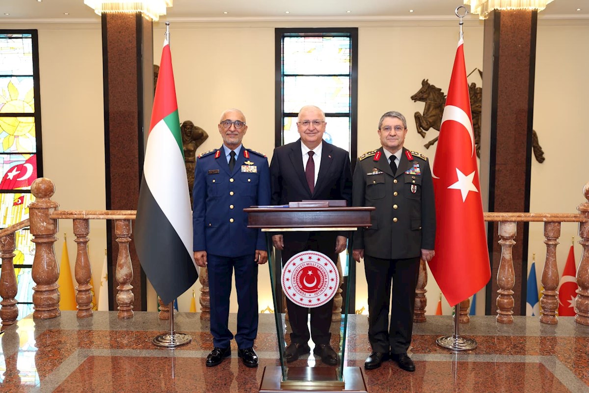 Millî Savunma Bakanı Yaşar Güler, Birleşik Arap Emirlikleri Genelkurmay Başkanı Korgeneral İssa Saif Mohammed Al Mazrouei’yi Kabul Etti