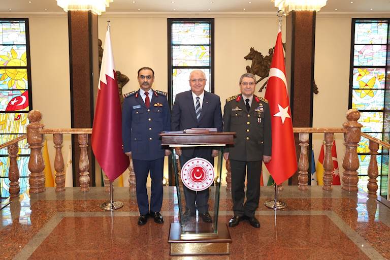 Millî Savunma Bakanı Yaşar Güler, Katar Genelkurmay Başkanı’nı ve Katar Kara Kuvvetleri Komutanı’nı Kabul Etti