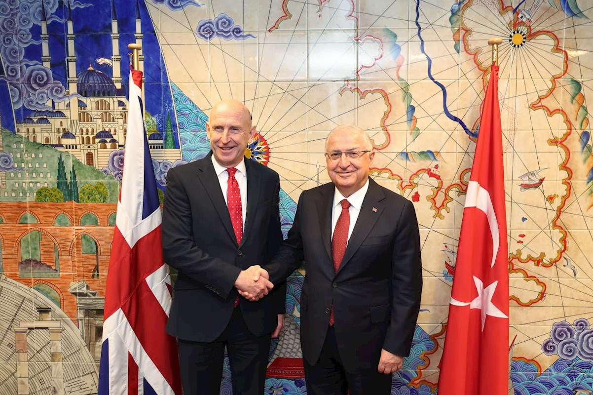 Millî Savunma Bakanı Yaşar Güler, İngiltere Savunma Bakanı John Healey ile Görüşme Gerçekleştirdi