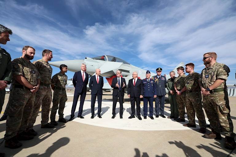 Millî Savunma Bakanı Yaşar Güler ve Birleşik Krallık Başbakanı Sayın Keir Starmer, Eurofighter Uçaklarını İnceledi