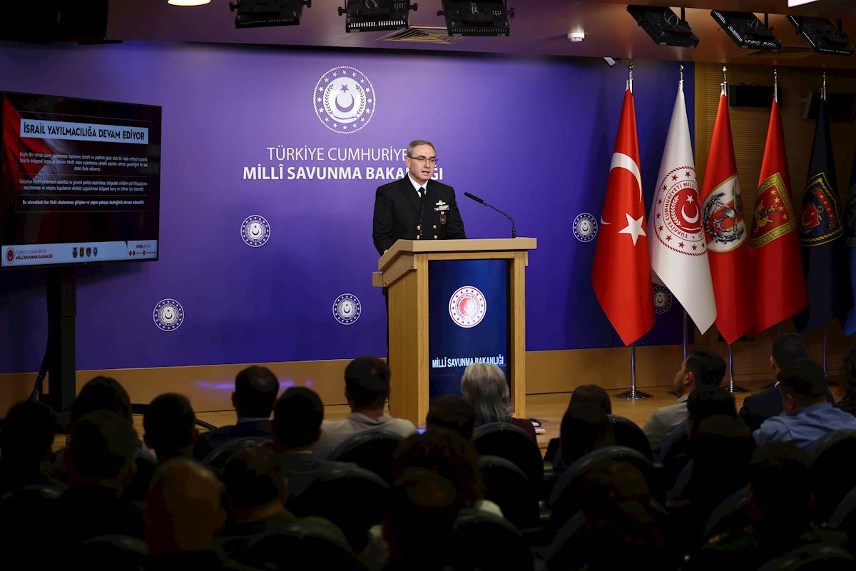 Millî Savunma Bakanlığında Haftalık Basın Bilgilendirme Toplantısı Gerçekleştirildi