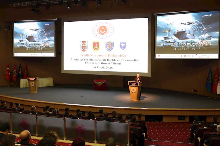 Millî Savunma Bakanı Yaşar Güler, “Madalya Tevcih, Başarılı Birlik ve Personelin Ödüllendirilmesi Töreni”nde Konuştu 