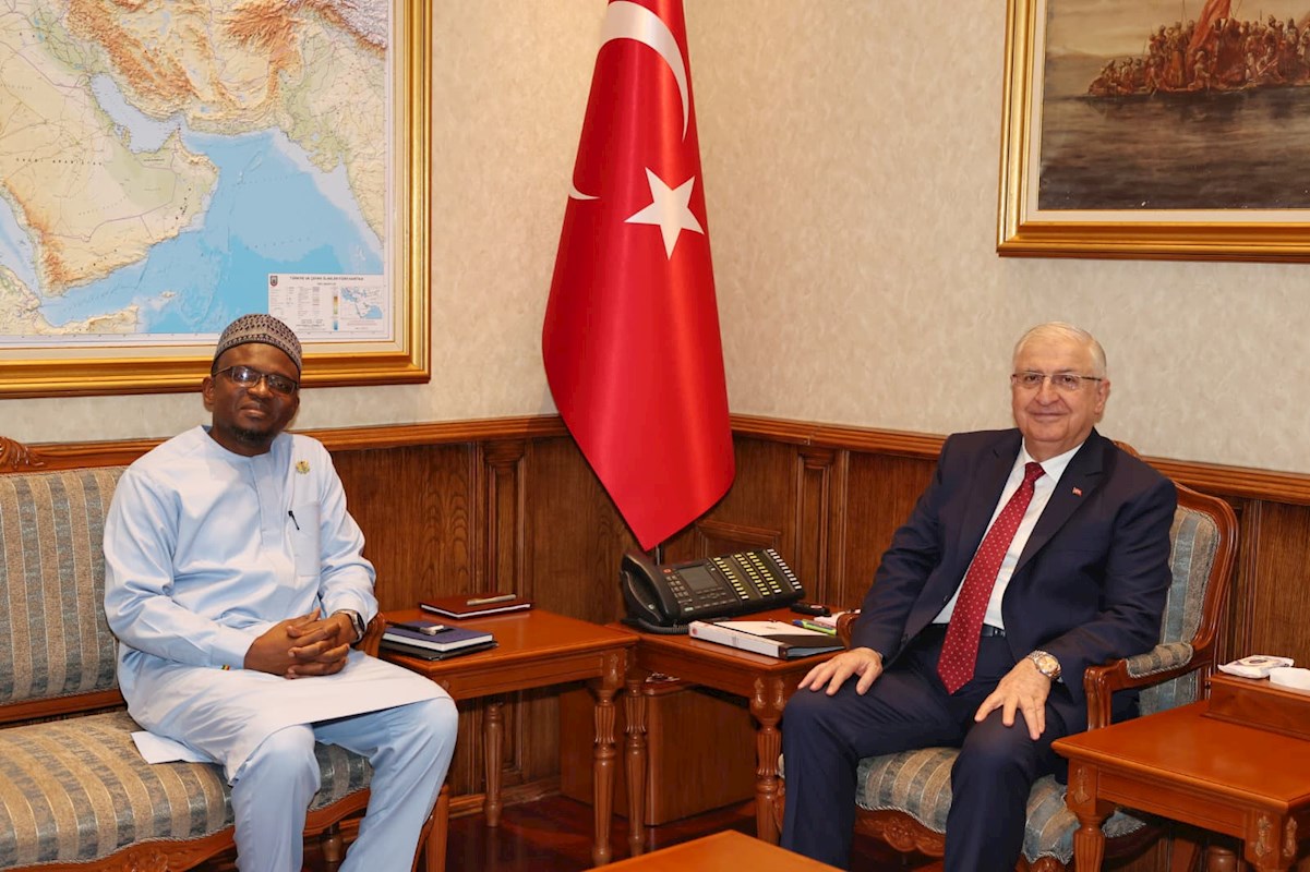 Millî Savunma Bakanı Yaşar Güler, Gana'nın Ankara Büyükelçisi Abdul Nasiru-Deen’i Kabul Etti