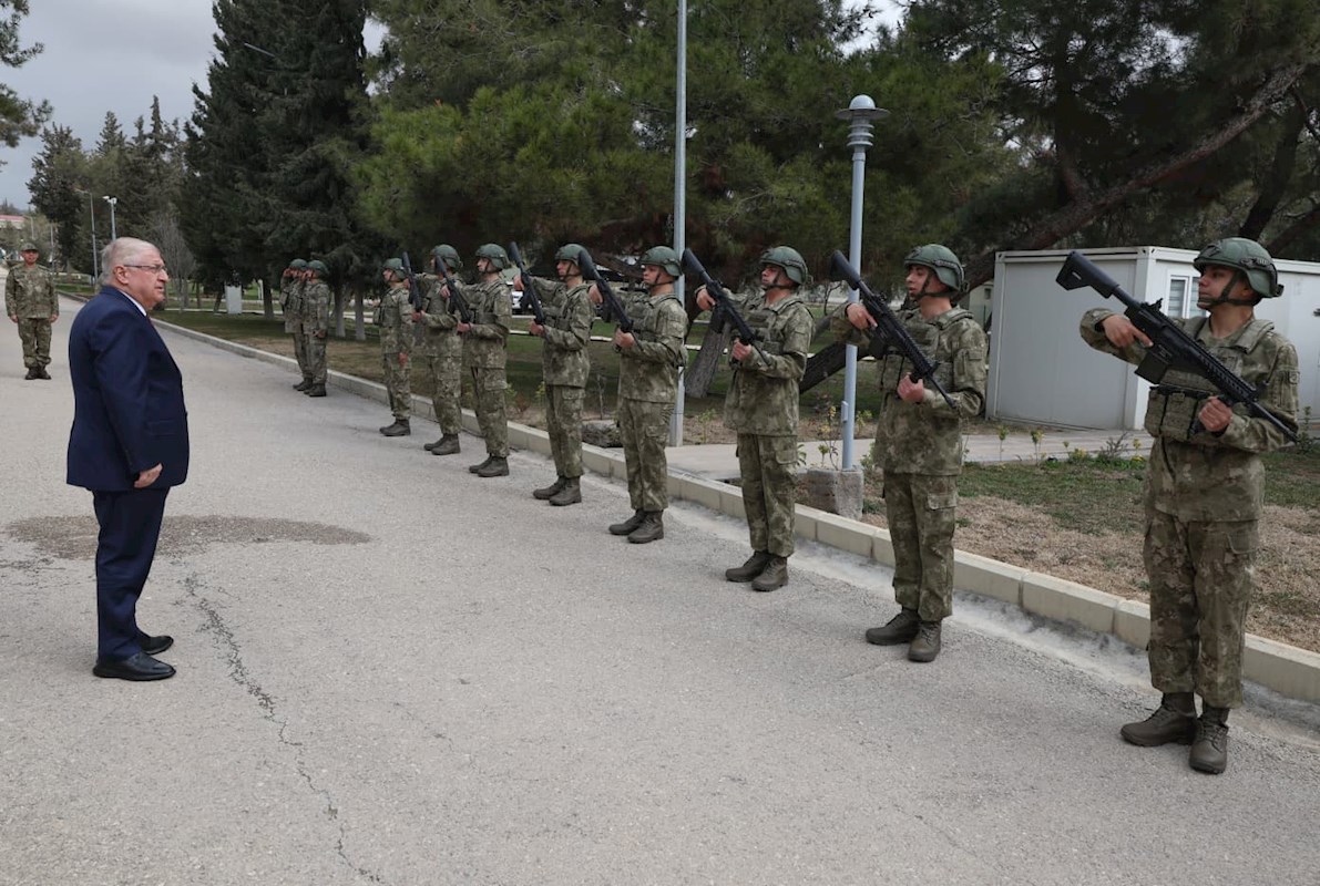 Millî Savunma Bakanı Yaşar Güler, 11’inci Hudut Tugay Komutanlığında İnceleme ve Denetlemelerde Bulundu