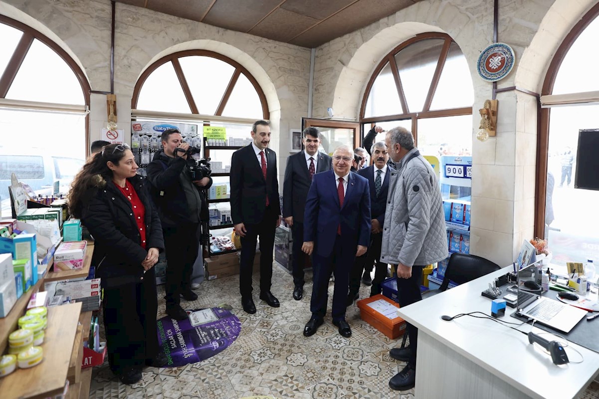 Millî Savunma Bakanı Yaşar Güler, Kilis'te Vatandaşlarımızla Bir Araya Geldi