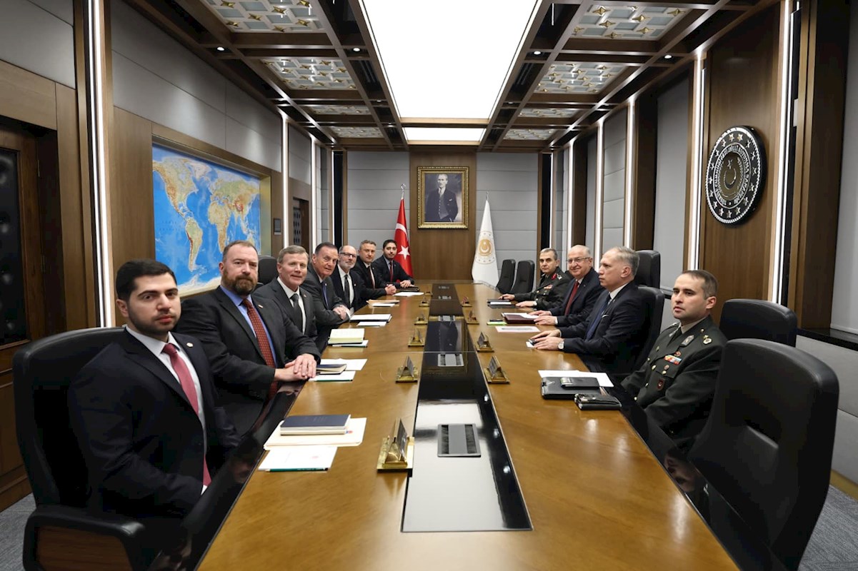 Millî Savunma Bakanı Yaşar Güler, Türkiye-ABD İş Konseyi Üyelerini Kabul Etti