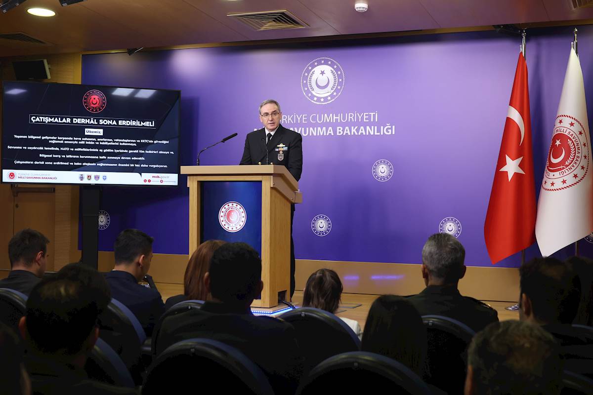 Millî Savunma Bakanlığında Haftalık Basın Bilgilendirme Toplantısı Gerçekleştirildi