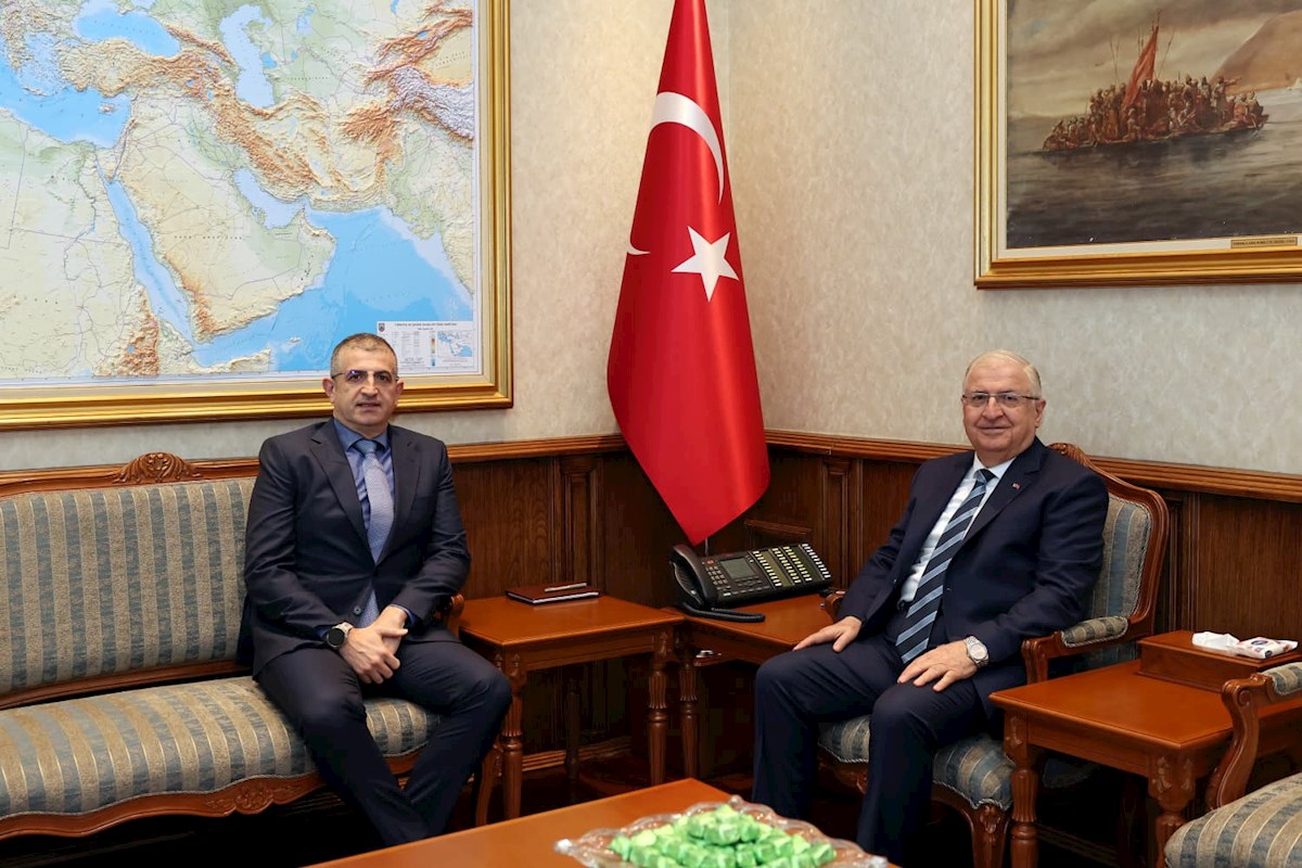 Millî Savunma Bakanı Yaşar Güler ve BAYKAR Genel Müdürü Haluk Bayraktar, Bir Araya Geldi
