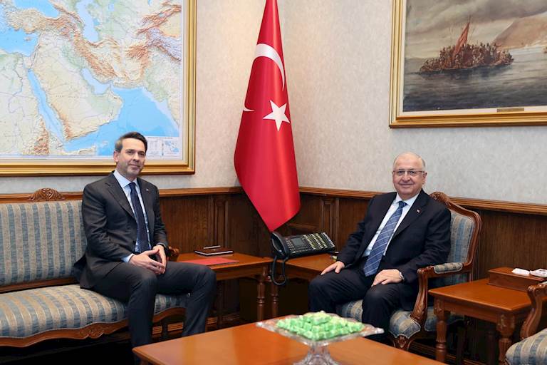 Millî Savunma Bakanı Yaşar Güler ile Enerji ve Tabii Kaynaklar Bakanı Alparslan Bayraktar Bir Araya Geldi