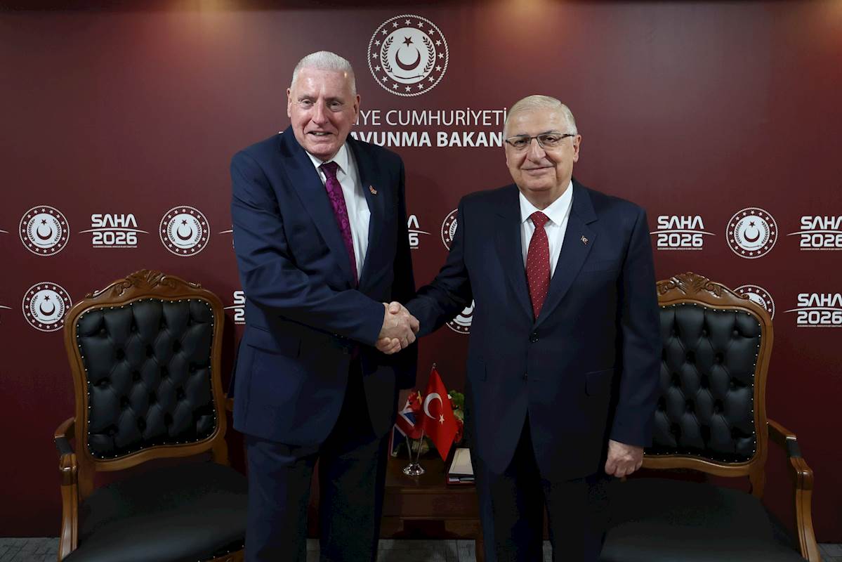 Minister of National Defence Yaşar Güler Held Meeting with British House of Lords Minister Vernon Coaker