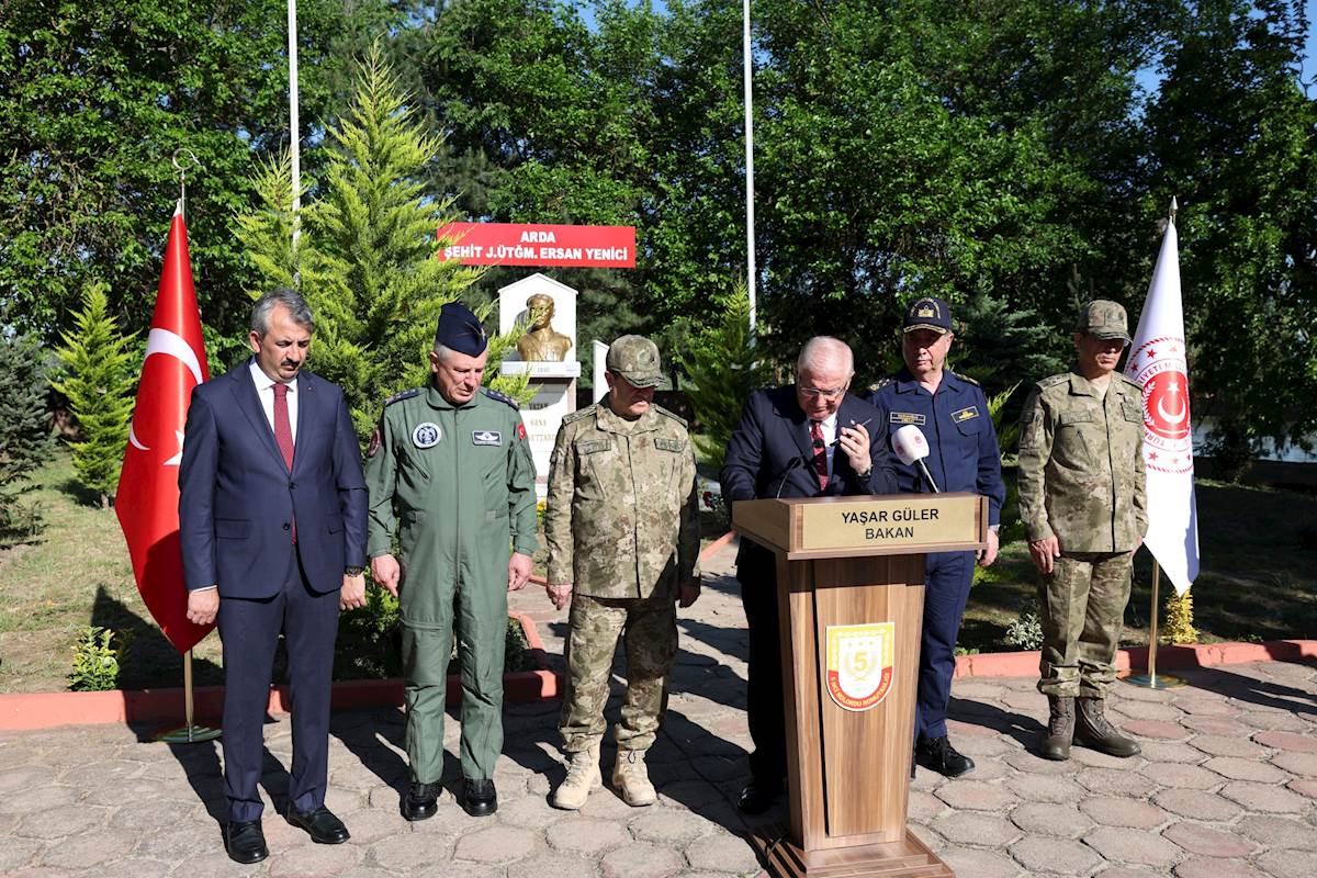 Cumhurbaşkanımız Sayın Recep Tayyip Erdoğan, Yunanistan Sınırında Görev Yapan Mehmetçiklerimizin Kurban Bayramı’nı Kutladı