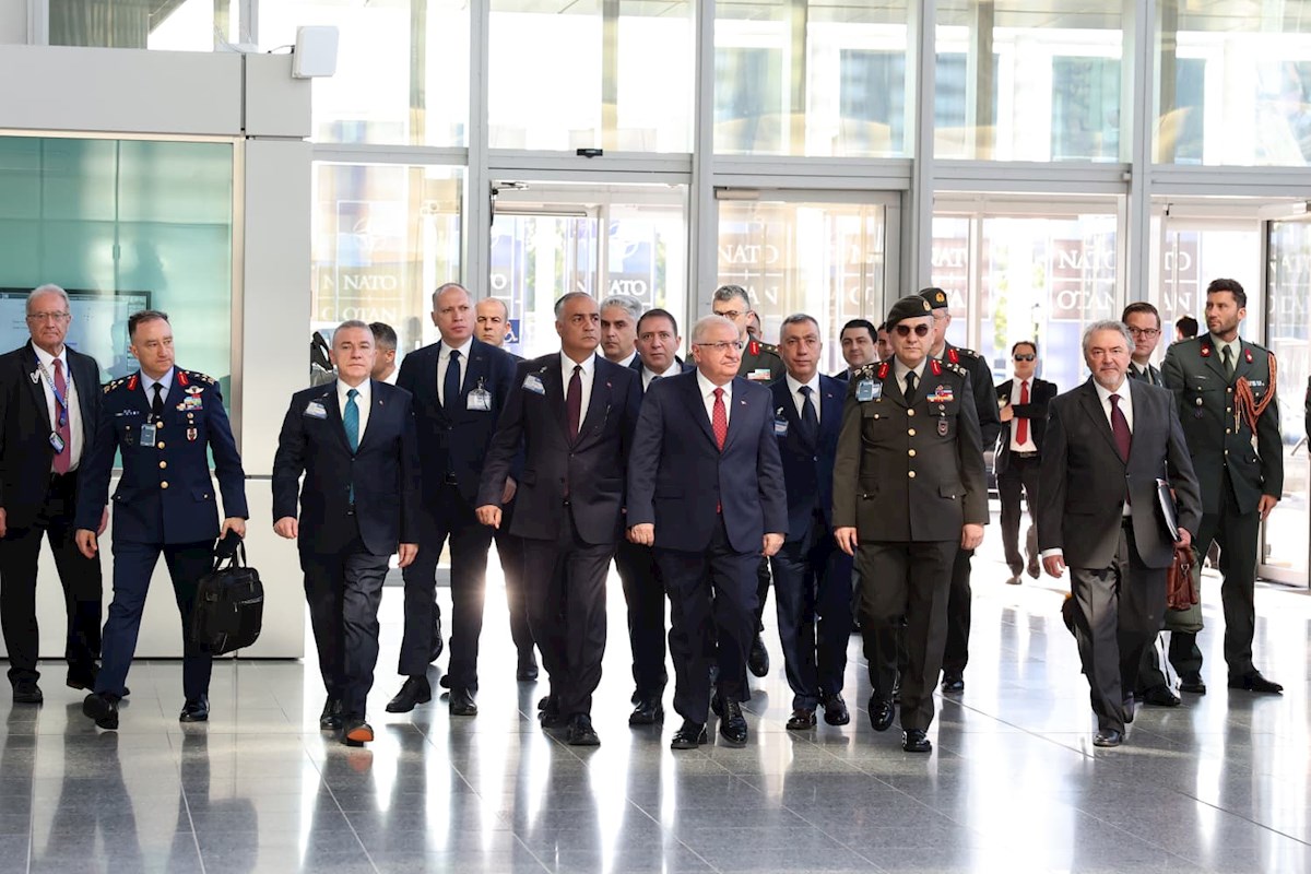 Millî Savunma Bakanı Bakan Yaşar Güler, Bugün Düzenlenecek Oturumlara Katılmak Üzere NATO Karargâhına Geldi
