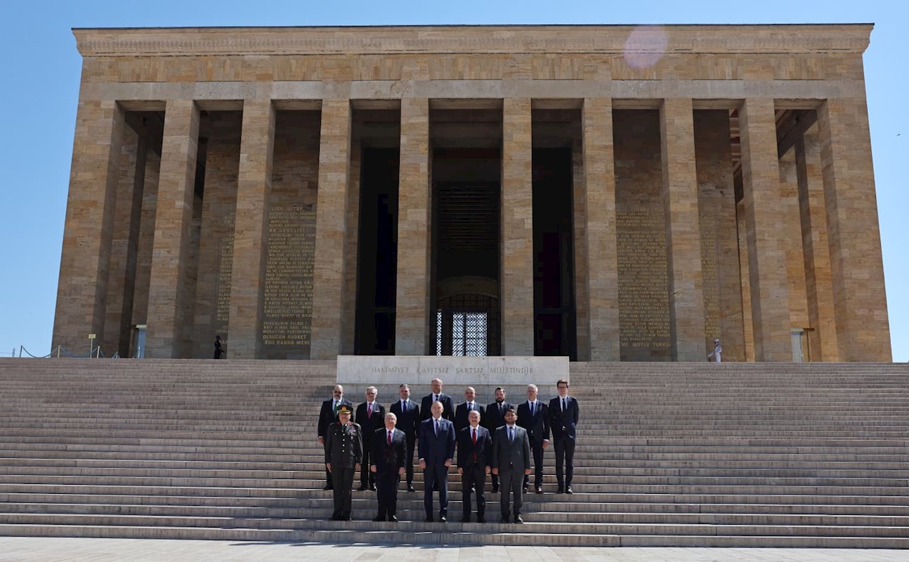 Millî Savunma Bakanı Yaşar Güler Tarafından Karşılanan Polonya Cumhurbaşkanı Sayın Karol Nawrocki Anıtkabir’i Ziyaret Etti