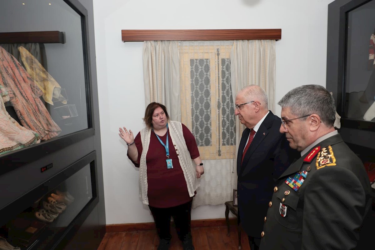 Millî Savunma Bakanı Yaşar Güler ve Beraberindeki TSK Komuta Kademesi, KKTC'de Bulunan Barbarlık Müzesi’ni Ziyaret Etti