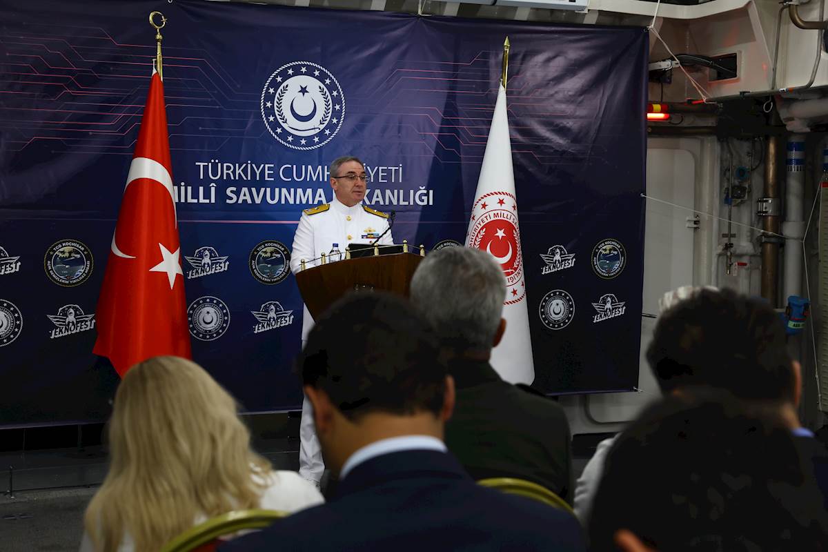 Millî Savunma Bakanlığı Haftalık Basın Bilgilendirme Toplantısı, TEKNOFEST Mavi Vatan’ın Gerçekleştirildiği Gölcük Tersanesi Komutanlığımızda İcra Edildi