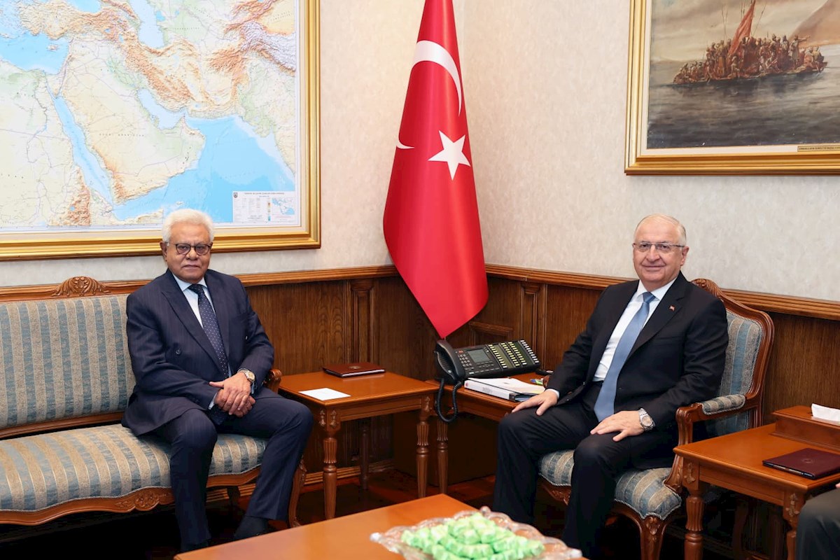 Millî Savunma Bakanı Yaşar Güler, Pakistan Ankara Büyükelçisi Yousaf Junaid’i Kabul Etti