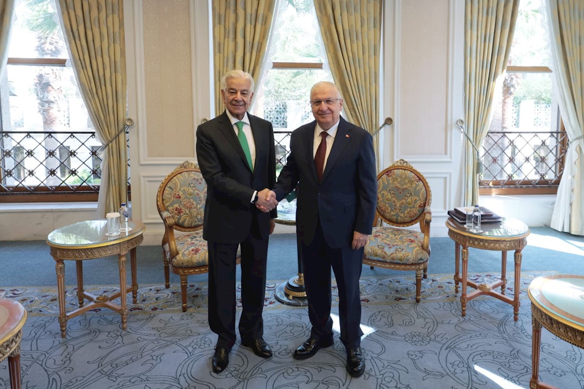 Millî Savunma Bakanı Yaşar Güler, Pakistan Savunma Bakanı Khawaja Muhammad Asif ile Bir Görüşme Gerçekleştirdi