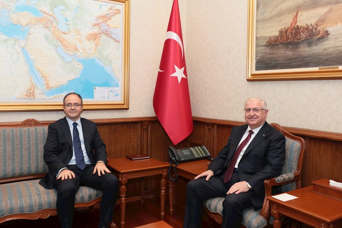 Millî Savunma Bakanı Yaşar Güler, Sudan Büyükelçimiz Fahri Türker Oba'yı Kabul Etti