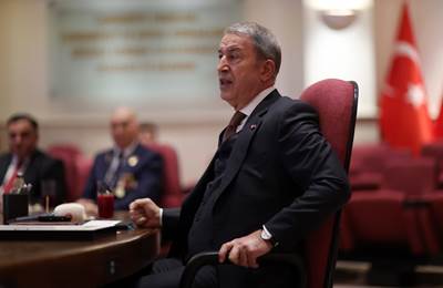 Millî Savunma Bakanı Hulusi Akar, Türkiye Muharip Gaziler Derneği Yönetimi ve Azerbaycan’ın Karabağ Gazileri ile Bir Araya Geldi