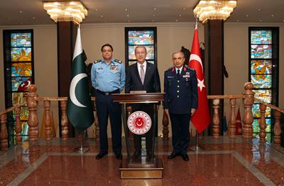 Millî Savunma Bakanı Hulusi Akar, Pakistan Hava Kuvvetleri Komutanı Org. Zaheer Ahmed Baber Sidhu’yu Kabul Etti