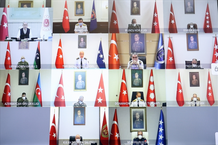 Millî Savunma Bakanı Hulusi Akar, Video Telekonferans Yöntemiyle Toplantı Yaptı
