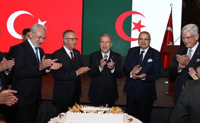 Millî Savunma Bakanı Hulusi Akar, Cezayir Bağımsızlık Günü Resepsiyonuna Katıldı
