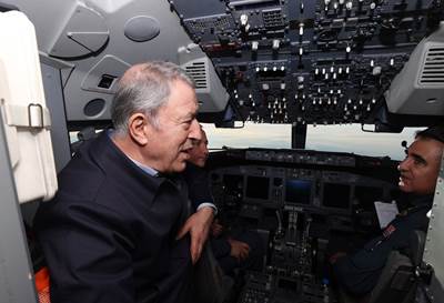 Millî Savunma Bakanı Hulusi Akar ve Beraberindeki TSK Komuta Kademesinden Yılın Son Gününde Yoğun Mesai